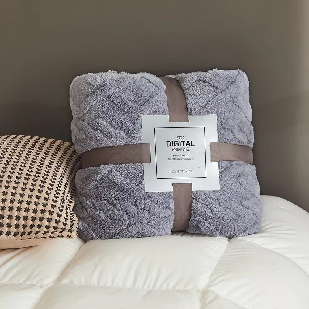 Fluffy Coral Velvet Blanket Flannel Plush Comfortable Thickened and Warm Soft Sofa Throw Blanket for Air-Conditioned Room Luxury