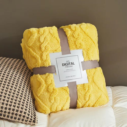 Fluffy Coral Velvet Blanket Flannel Plush Comfortable Thickened and Warm Soft Sofa Throw Blanket for Air-Conditioned Room Luxury